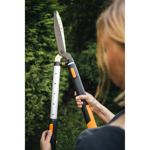 Fiskars SmartFit™ teleskopisk häcksax HS86