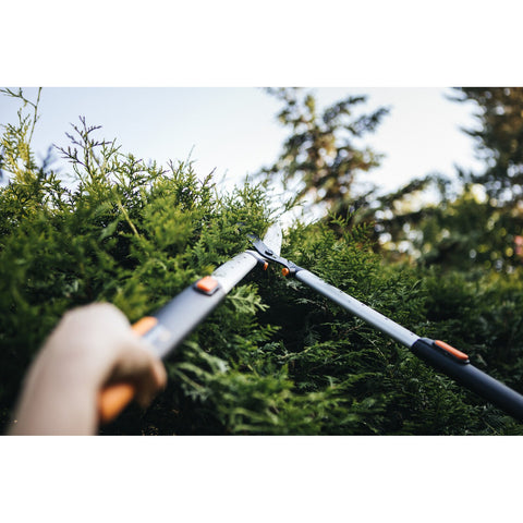 Fiskars SmartFit™ teleskopisk häcksax HS86