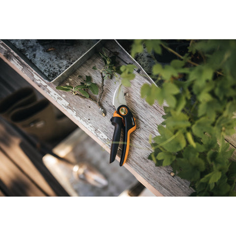 Fiskars Xseries™ Sekatör PGX P961 sidoskär L
